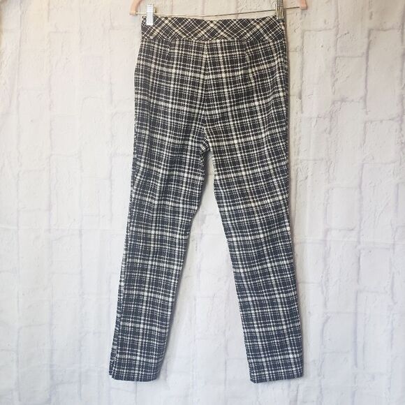 JOE B by JOE BENBASSET Pull-on Stretch Plaid Ankle Pants - Picture 6 of 6